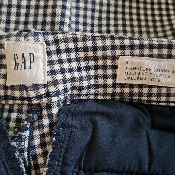 GAPP Capris - Picture 6 of 7